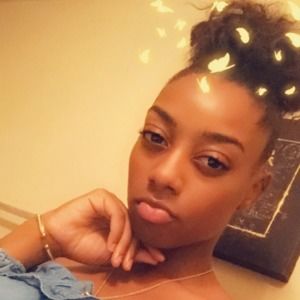 Meet your Posher, Taj